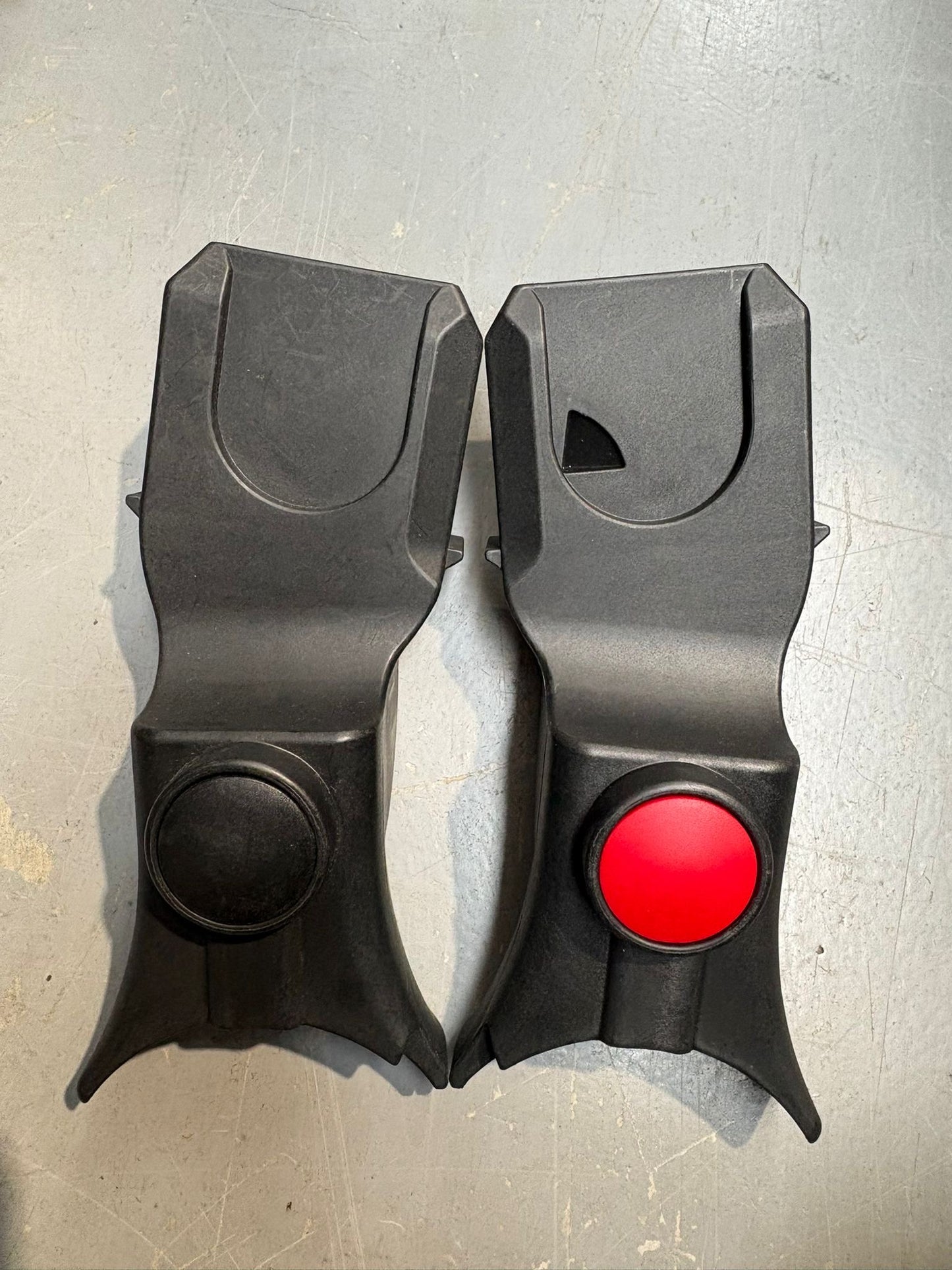 PRE LOVED Silver Cross Surf Car Seat Adaptors For Maxi-Cosi Car Seats
