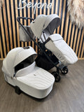 PRE LOVED Venicci Claro 2-in-1 Travel System - Vanilla