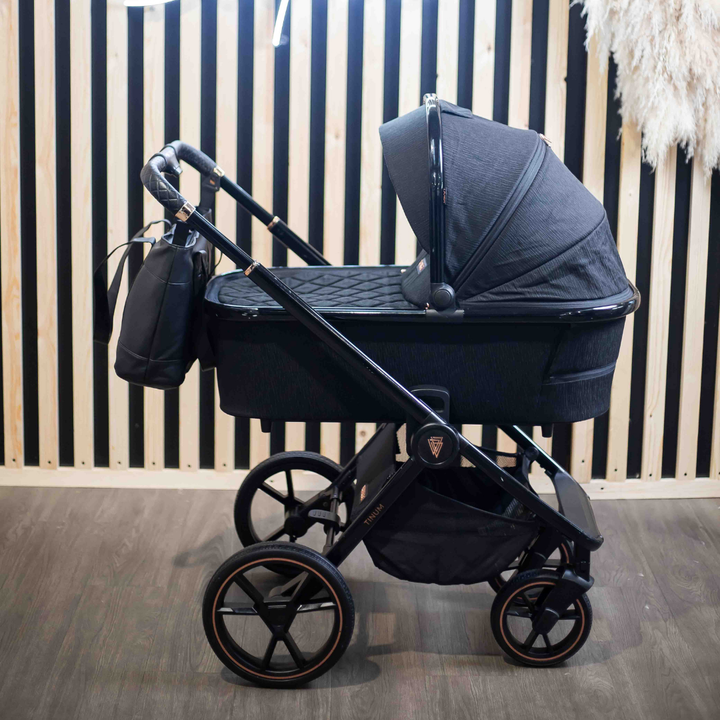 PRE LOVED Venicci Tinum 2.0 Special Edition Travel System - Stylish Black