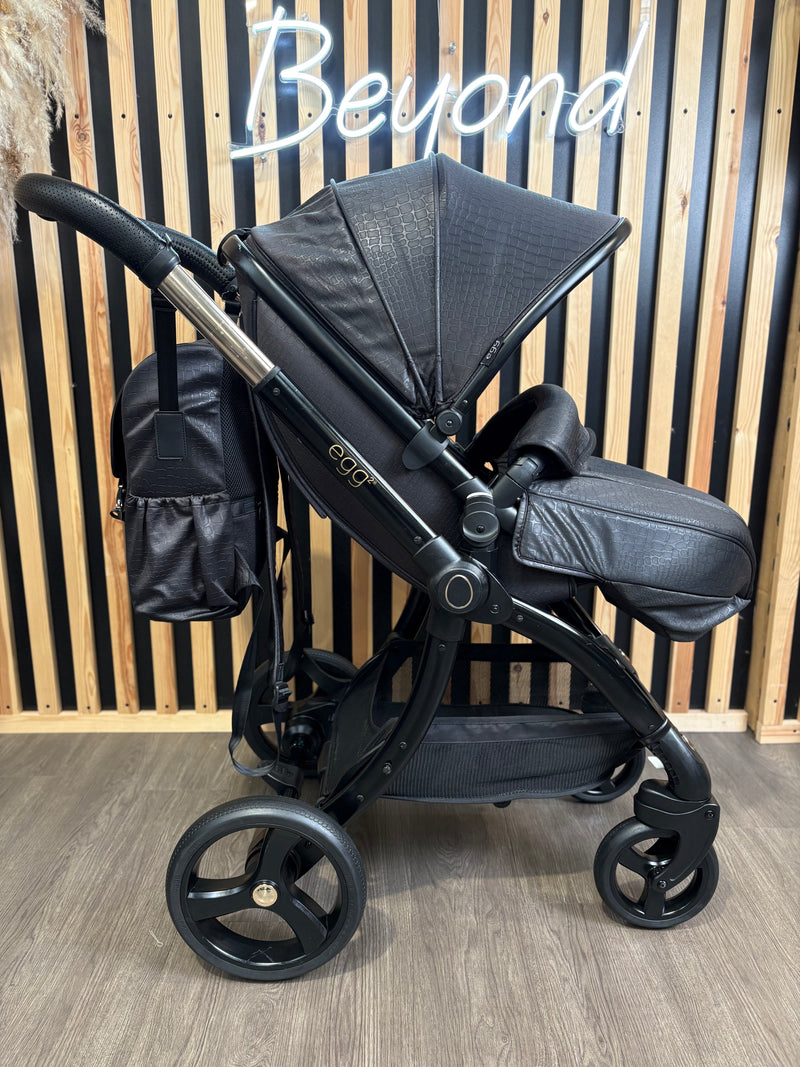 PRE LOVED egg2 Travel System - Jurassic Gold