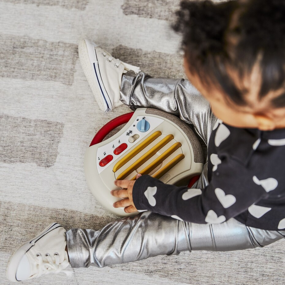 Tiny Love Tiny Rockers Electronic Toy Guitar