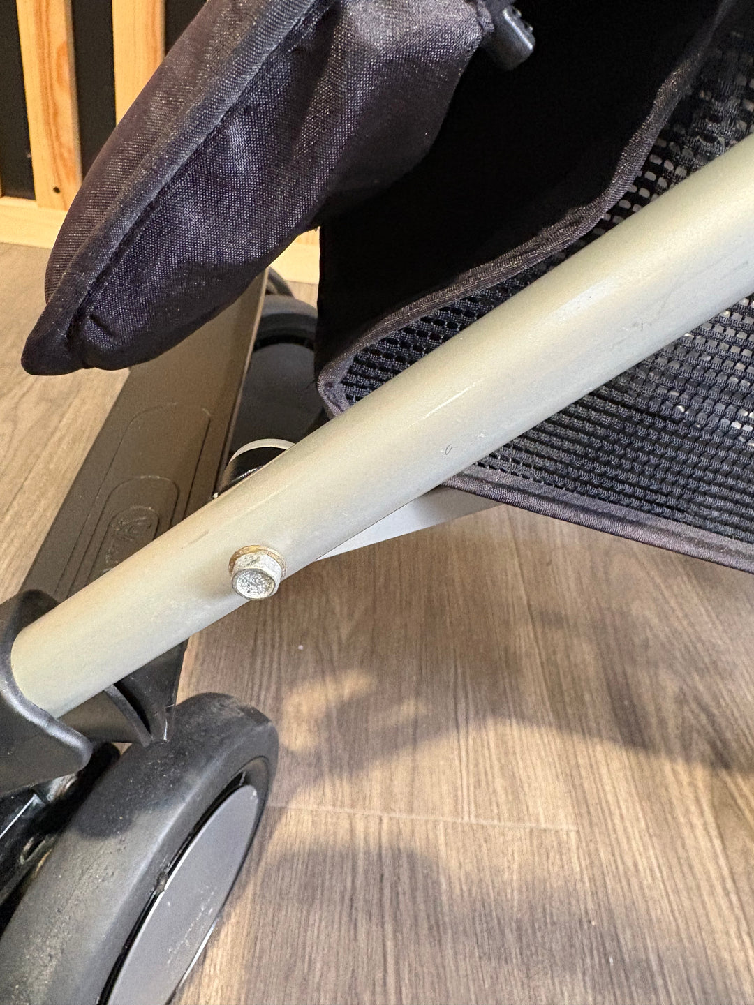 PRE LOVED Silver Cross Pop Stroller - Black