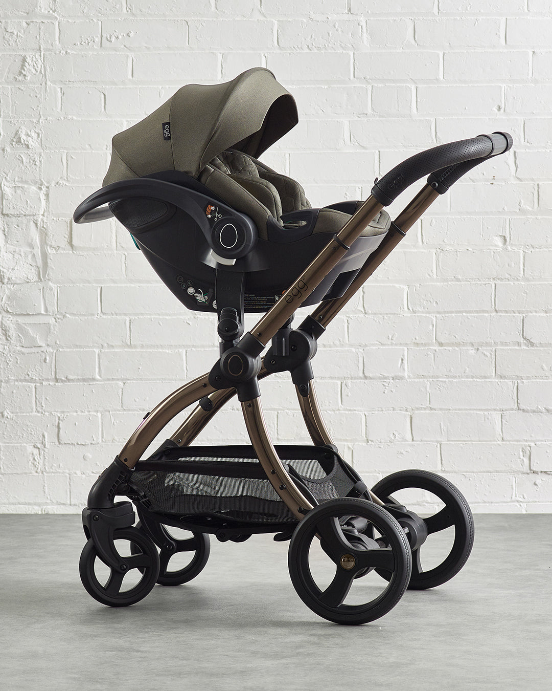 egg Shell i-Size Car Seat - Hunter Green