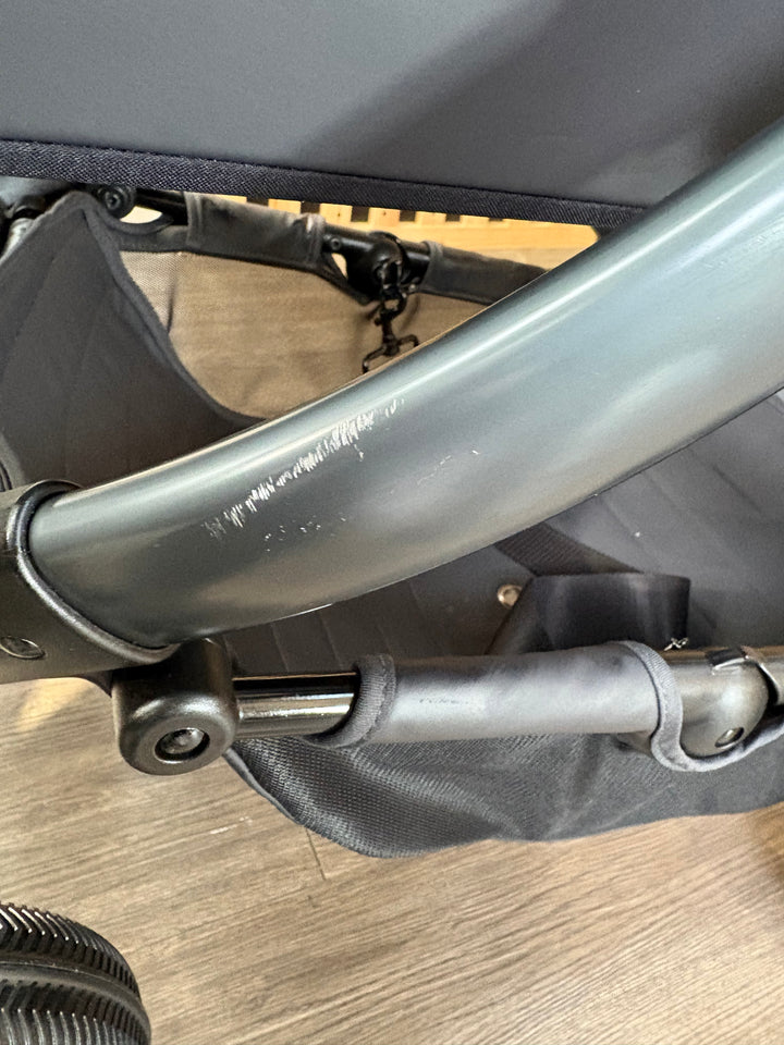 PRE LOVED iCandy Peach 7 All-Terrain Travel System - Storm Grey