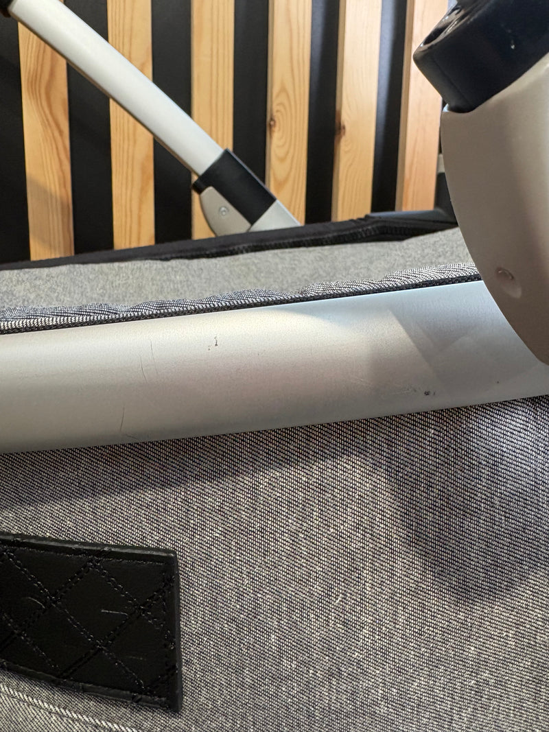 PRE LOVED Joolz Geo Duo Pram - Greige