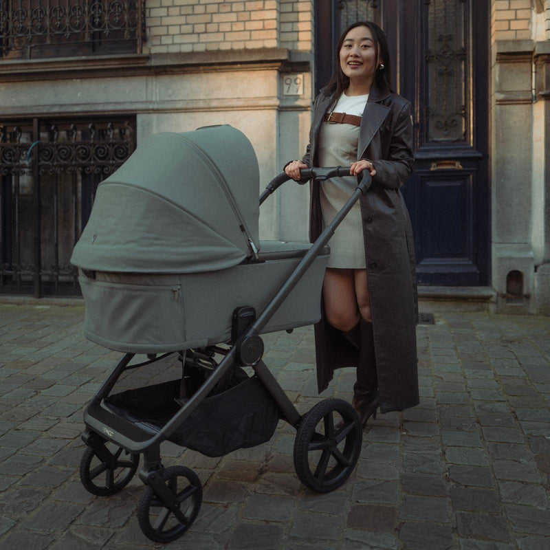 Venicci Upline3 11 Piece Pram Bundle - Aloe