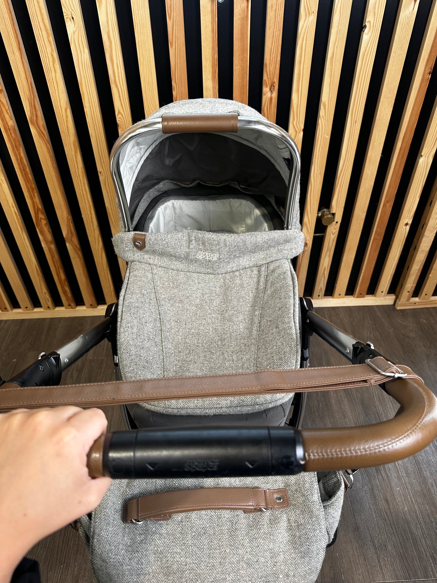 PRE LOVED Mamas & Papas Ocarro - Grey Tweed