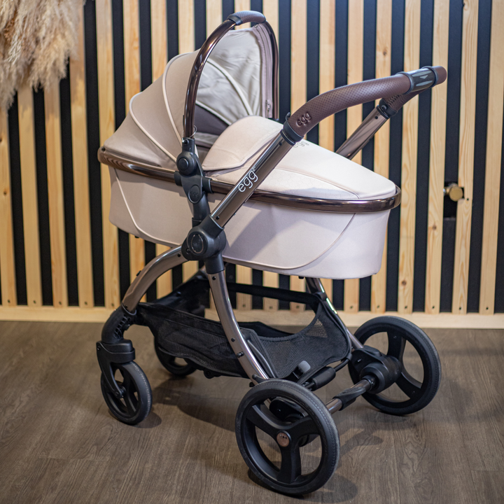 EX DISPLAY Egg2 Pram & Pushchair - Feather Geo