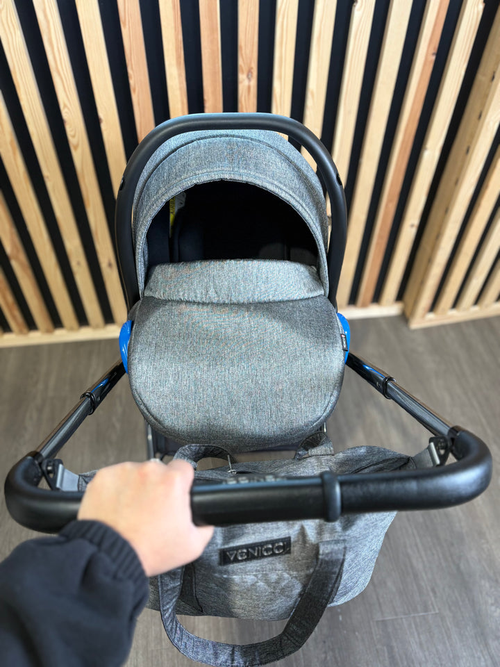 PRE LOVED Venicci Tinum 2.0 Travel System - Rock Graphite