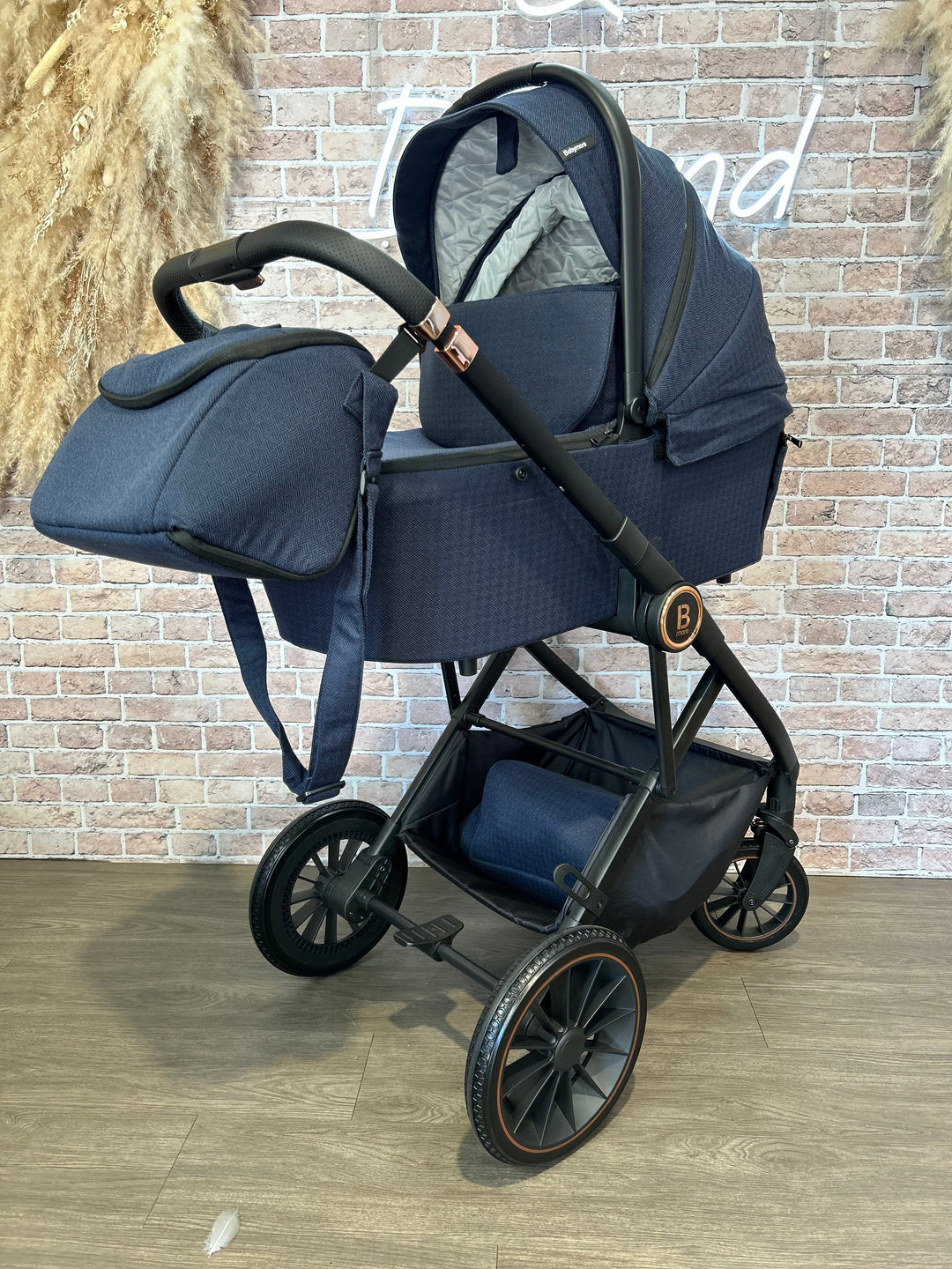 EX DISPLAY Babymore Chia Travel System Coco with Base - Midnight Blue