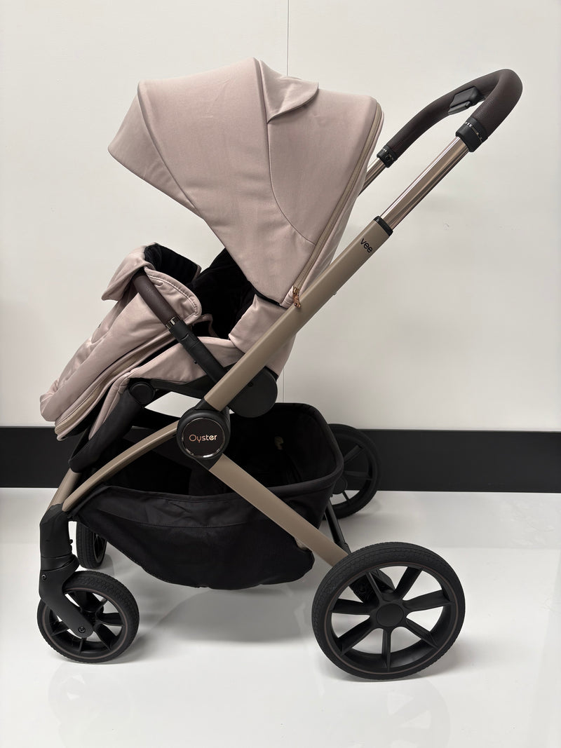 EX DISPLAY Oyster Vee Travel System Bundle - Vanilla