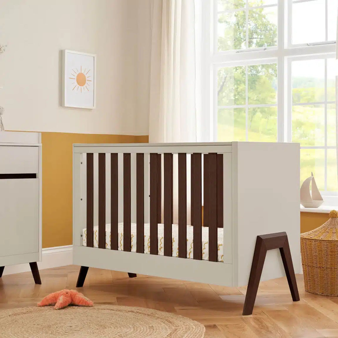 Tutti Bambini Fuori Mini Cot Bed White Sand & Warm Walnut