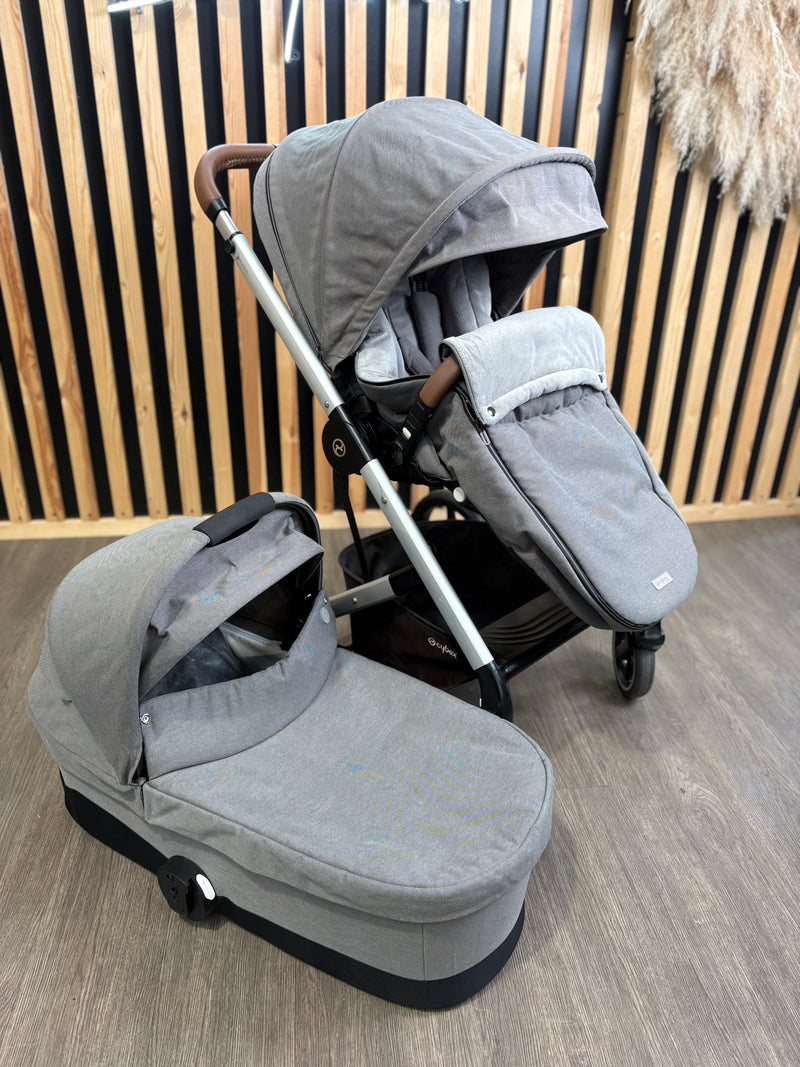 PRE LOVED Cybex Balios 2-in-1 Travel System - Manhattan Grey