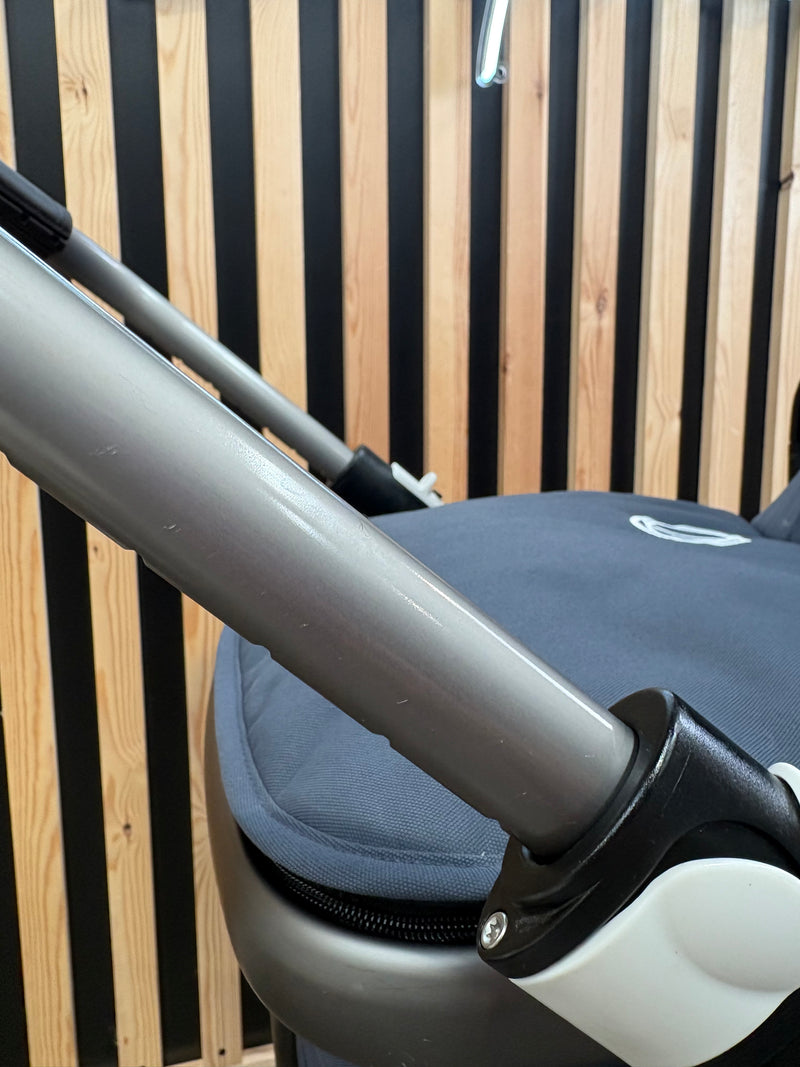 PRE LOVED Bugaboo Fox3 2-in-1 Travel System - Stormy Blue
