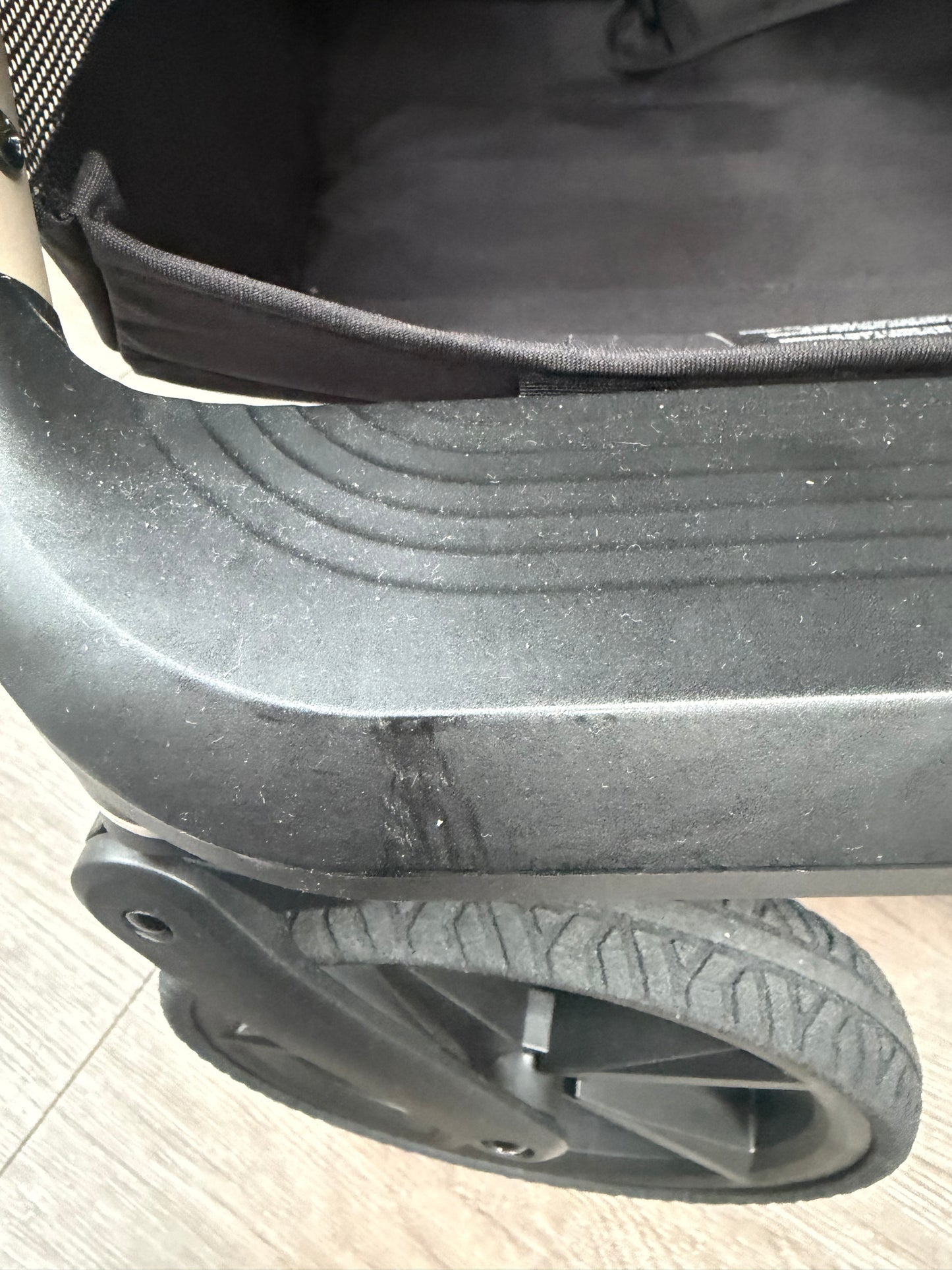 EX DISPLAY Venicci Upline3 Pram, Pushchair + Accessories - Pebble
