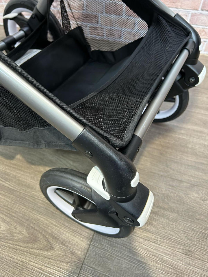 PRE LOVED Bugaboo Fox 3 Travel System - Grey Melange