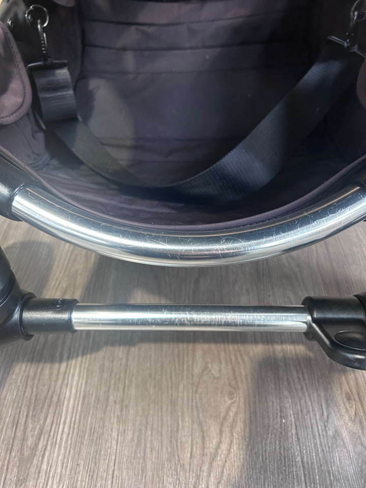 PRE LOVED iCandy Peach 5 2-in-1 Travel System - Beluga Grey