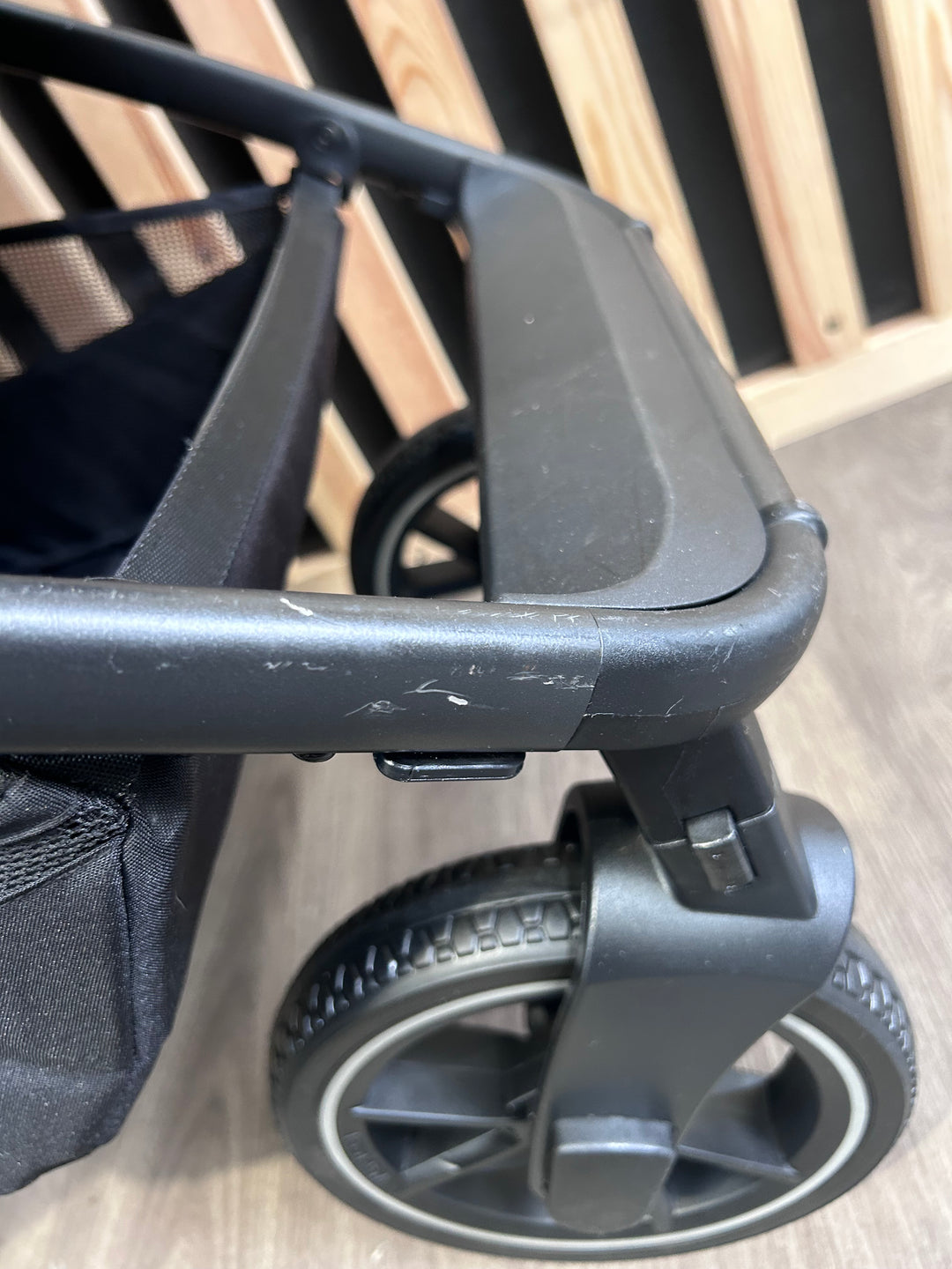 PRE LOVED Venicci Tinum 2.0 Special Edition Travel System - Teal Bay