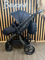 PRE LOVED egg2 Travel System - Cobalt