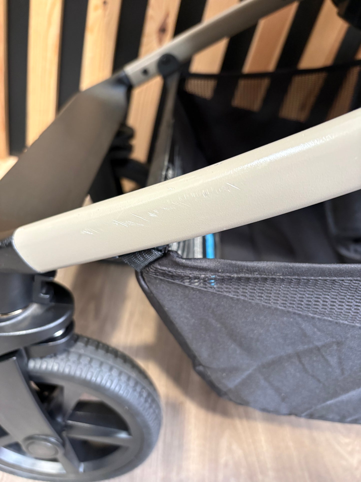 PRE LOVED Venicci Upline2 2-in-1 Travel System - Stone Beige
