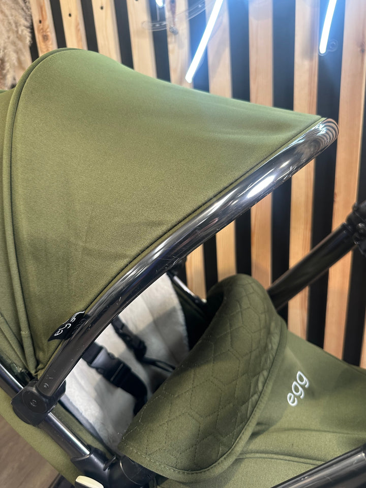PRE LOVED egg2 Travel System - Olive