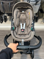 PRE LOVED egg3 Travel System - Chocolate Velvet