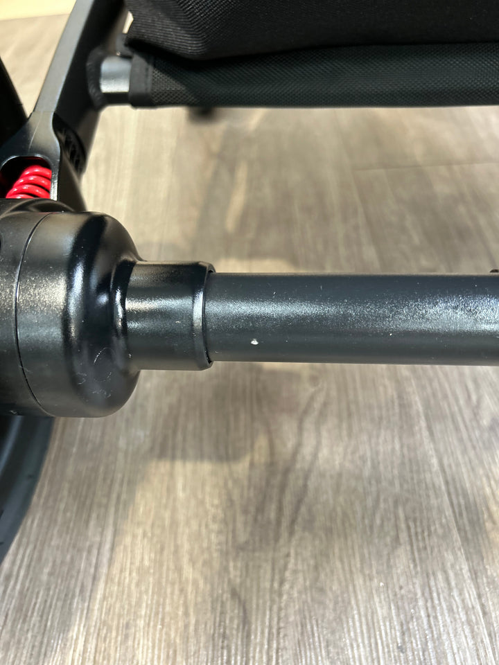 PRE LOVED Nuna Mixx Travel System - Caviar