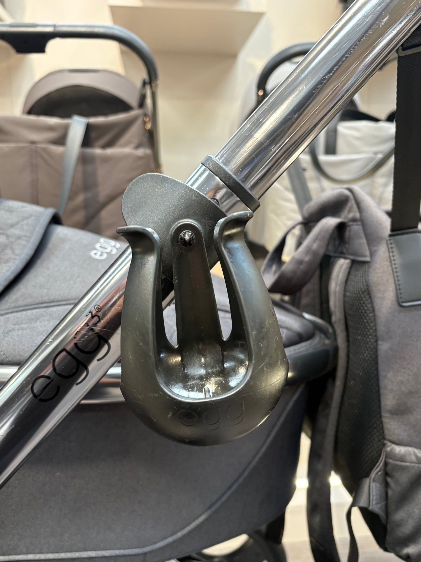 PRE LOVED egg3 Travel System - Carbonite