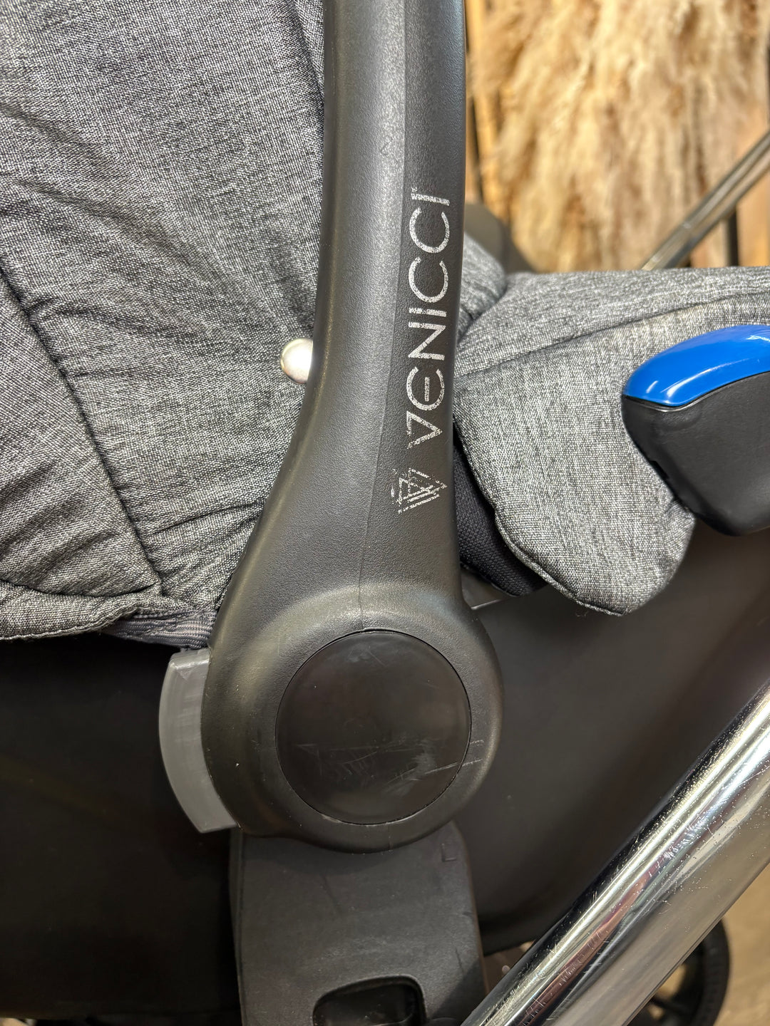 PRE LOVED Venicci Tinum 2.0 Travel System - Rock Graphite