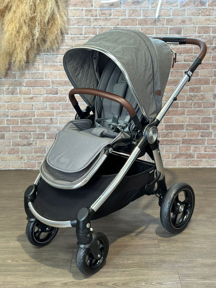 PRE LOVED Mamas & Papas Ocarro Travel System - Grey Mist