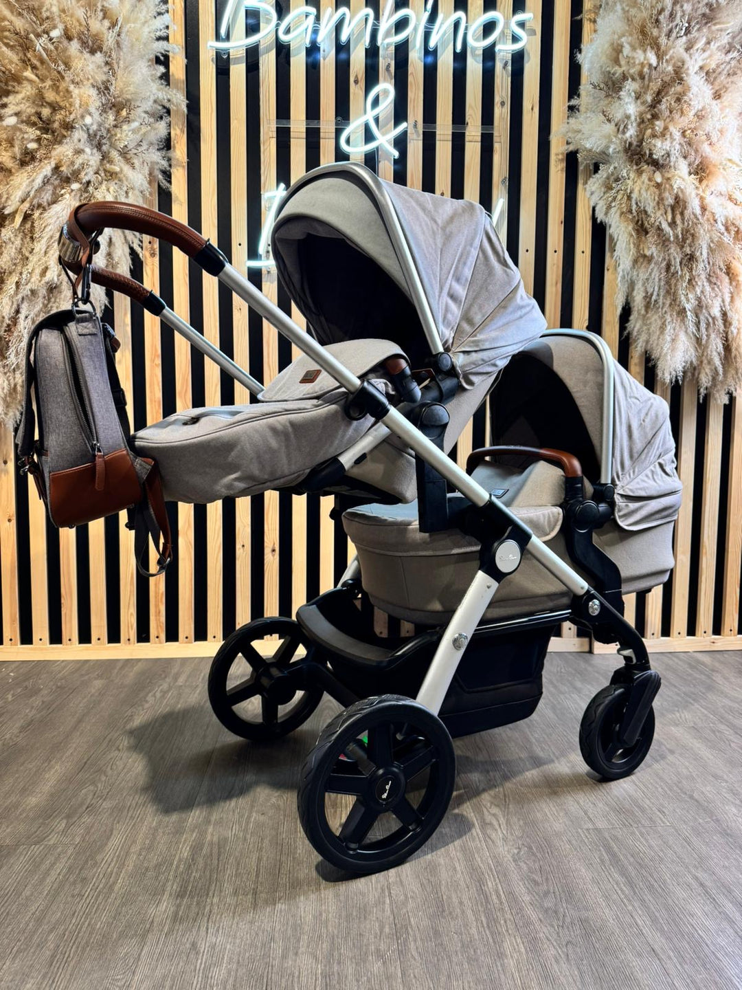 PRE LOVED Silver Cross Wave Twin Travel System - Linen