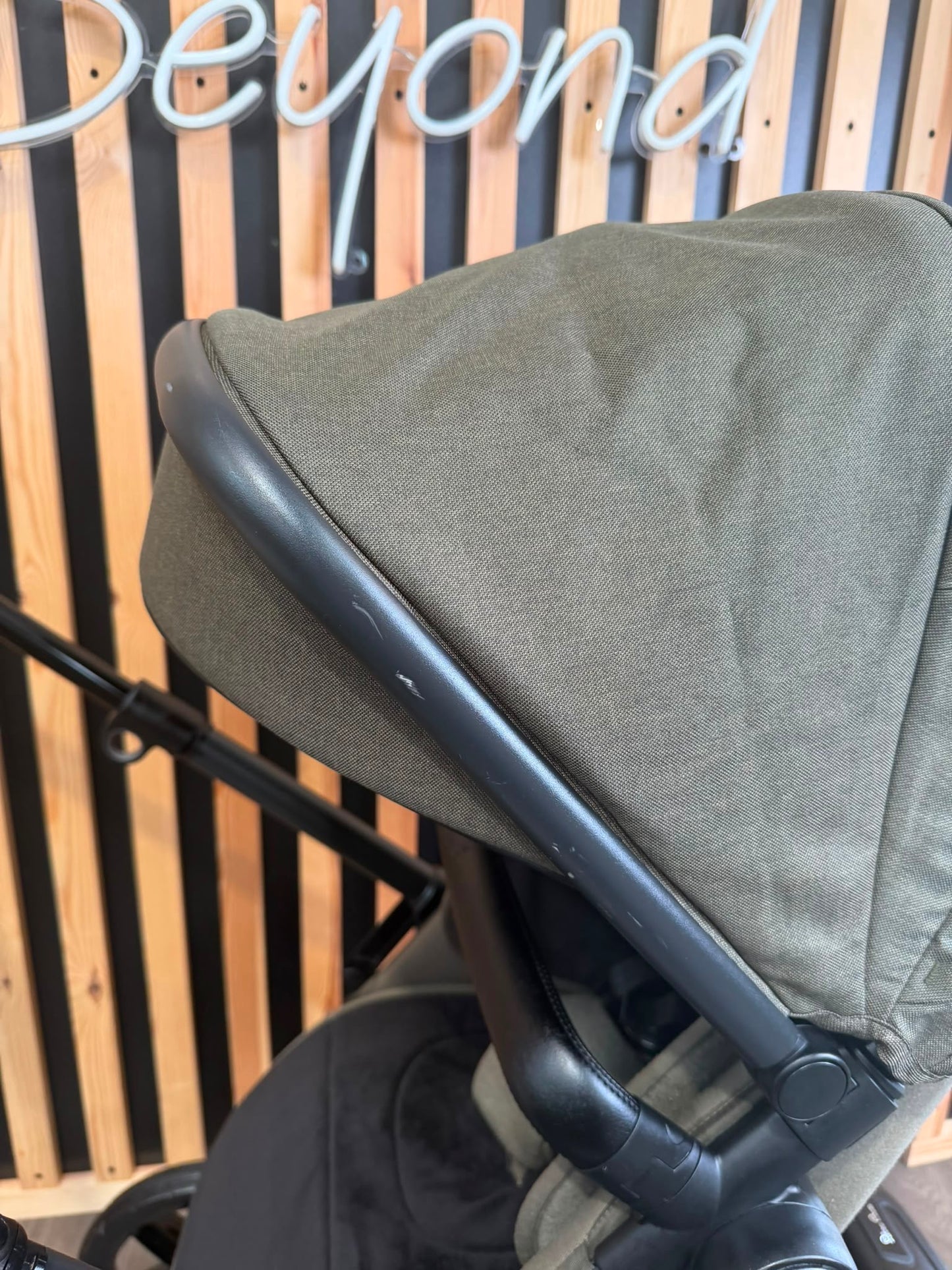 PRE LOVED Silver Cross Wave Travel System - Cedar