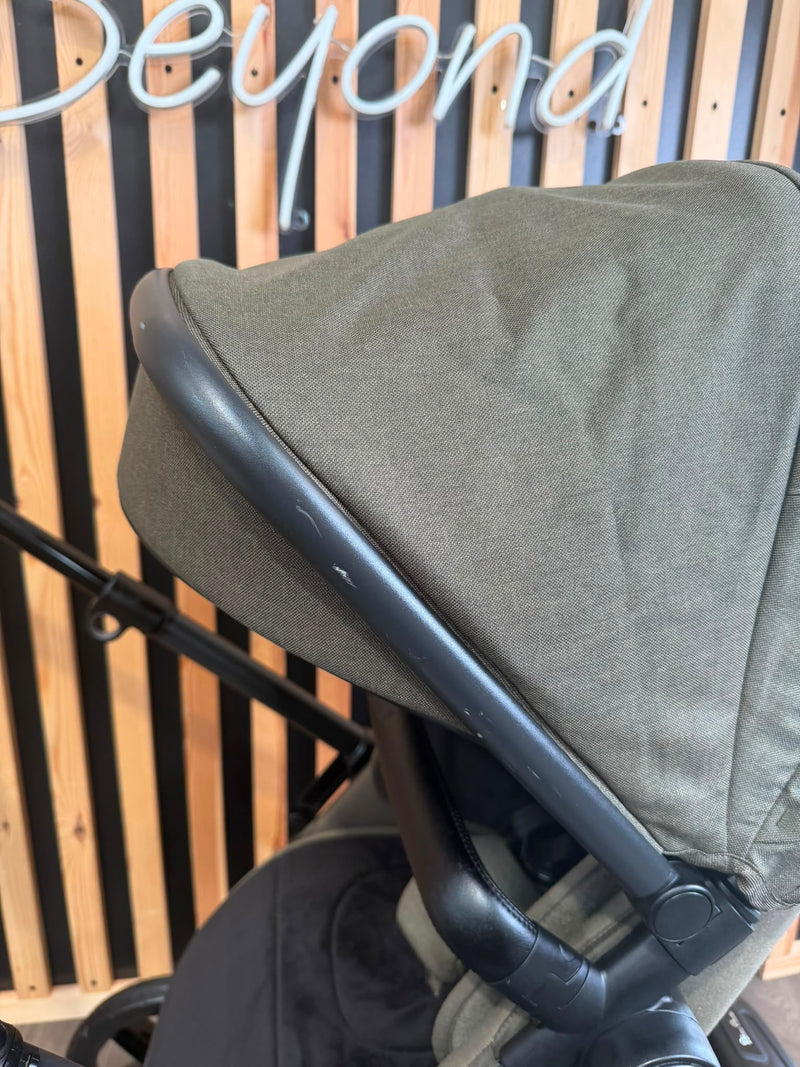 PRE LOVED Silver Cross Wave Travel System - Cedar