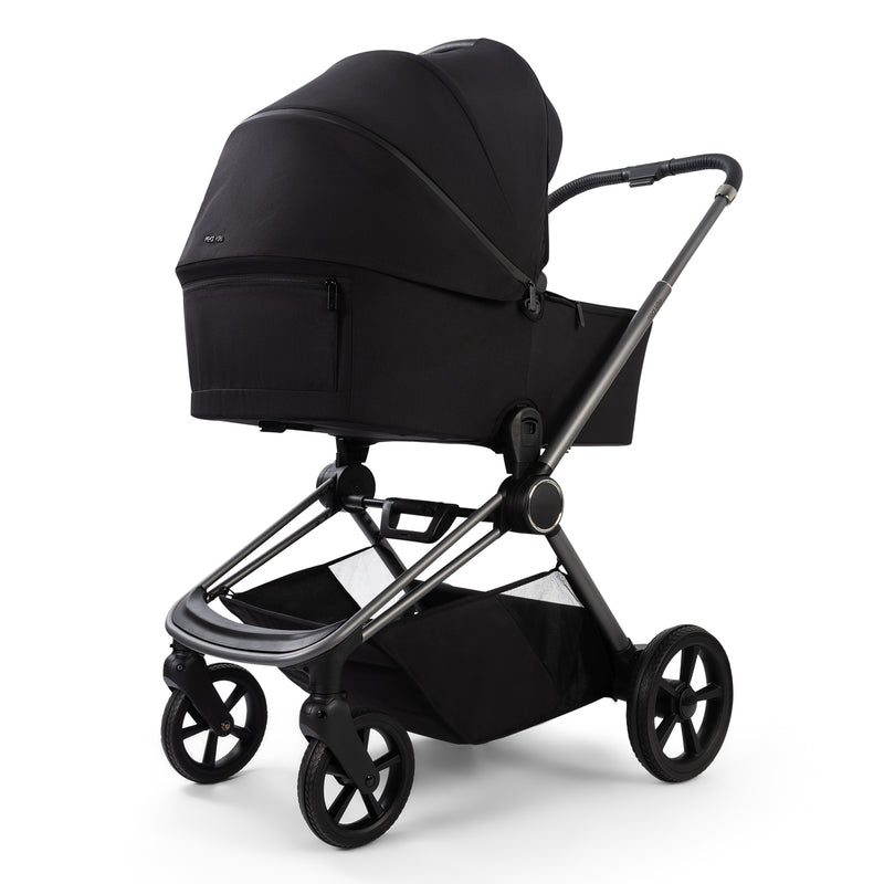 Redkite Push Me Cruise Complete Essentials Baby Bundle Inc Spin Base - Liquorice