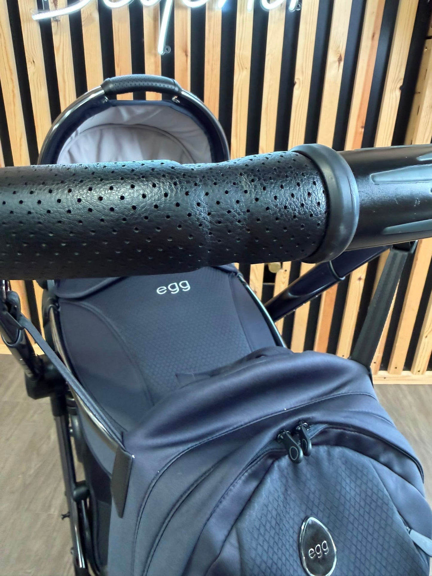 PRE LOVED egg3 Pram + Pushchair - Celestial