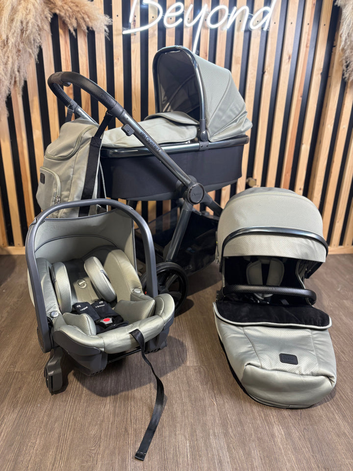 PRE LOVED Babystyle Oyster3 Travel System - Spearmint