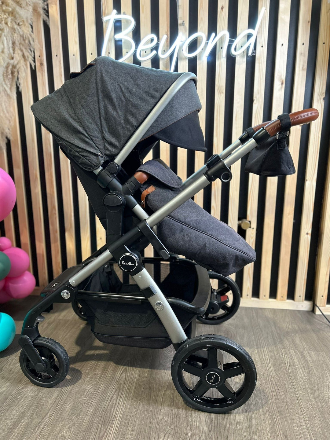 PRE LOVED Silver Cross Wave Travel System - Charcoal