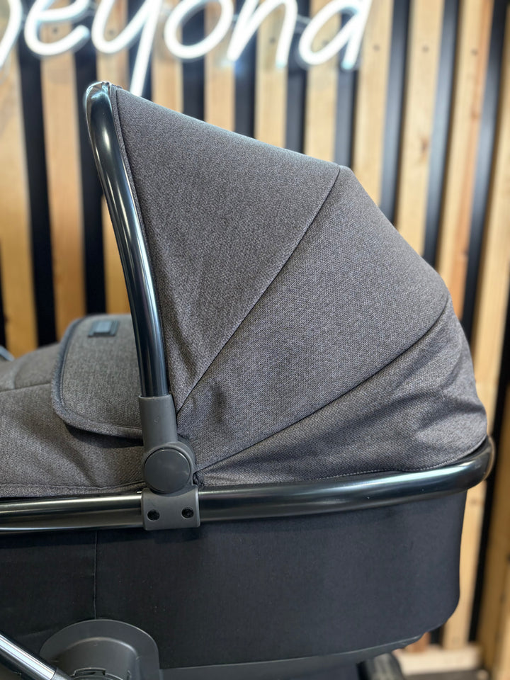 PRE LOVED Babystyle Oyster3 Travel System - Fossil