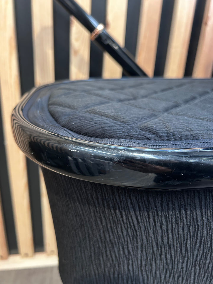 PRE LOVED Venicci Tinum 2.0 2-in-1 Travel System - SE Stylish Black