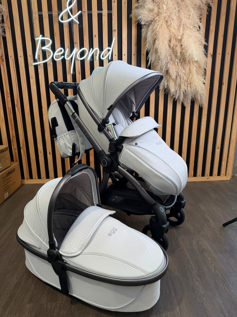 EX DISPLAY egg3 Pram + Pushchair - Houndstooth Silver