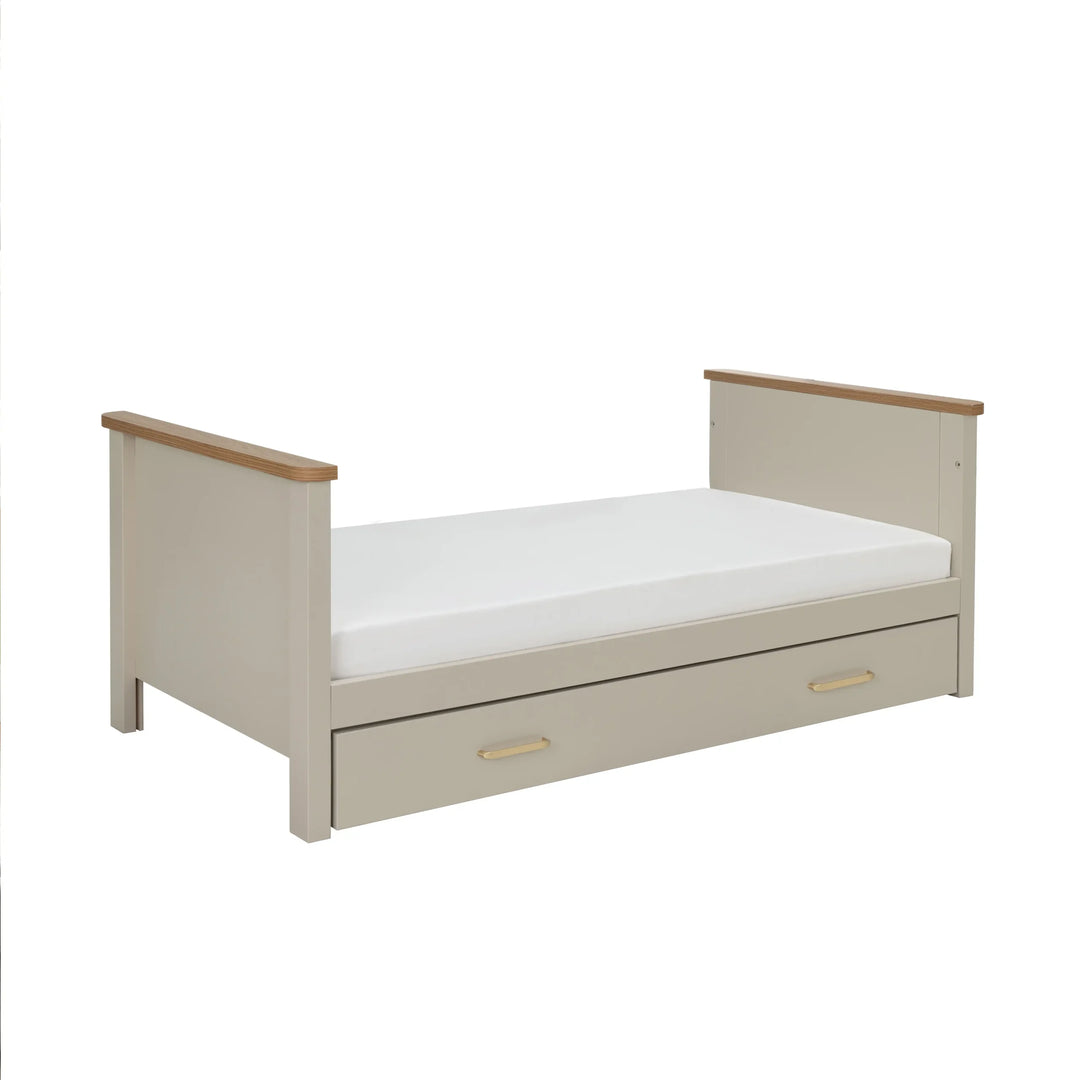 Babymore Mira Cot Bed – Cashmere Warm Oak