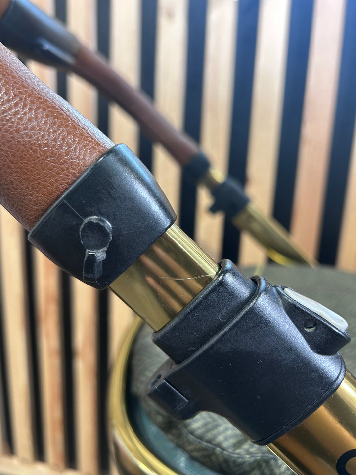 PRE LOVED Cosatto Wow 2 2in1 Travel System - Bureau