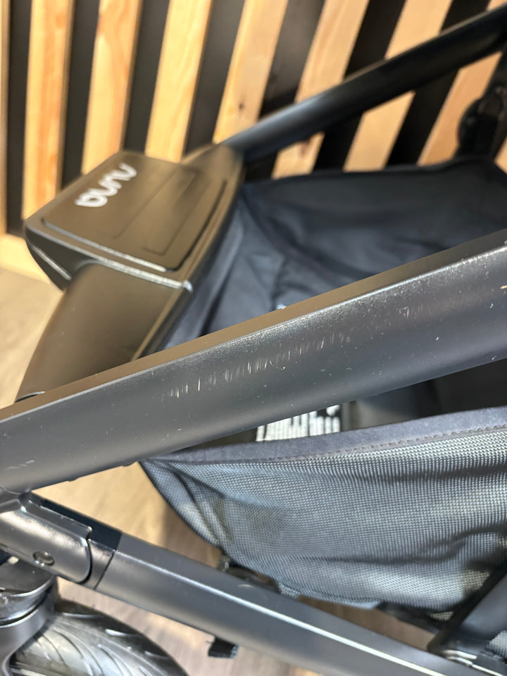 PRE LOVED Nuna Mixx Travel System - Granite