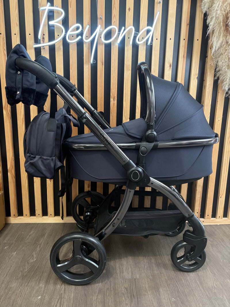 PRE LOVED egg3 Travel System - Celestial