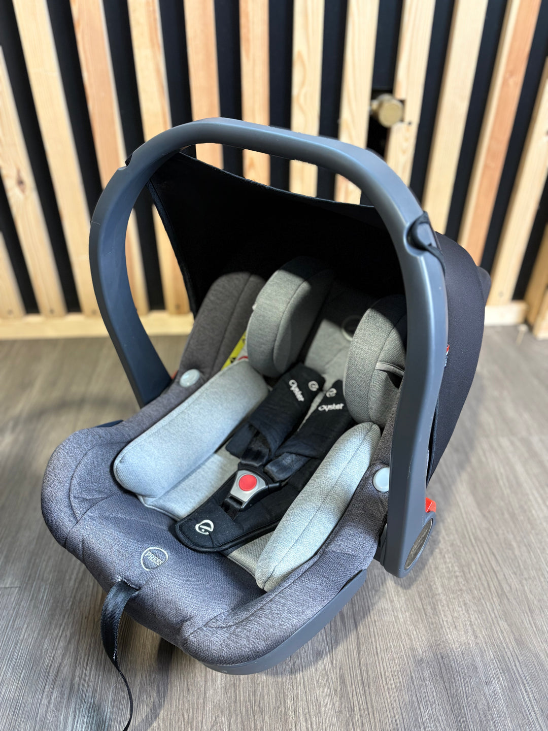 PRE LOVED Babystyle Oyster3 Travel System - Fossil