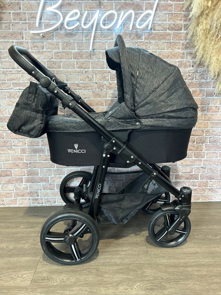 PRE LOVED Venicci Soft Travel System - Denim Black