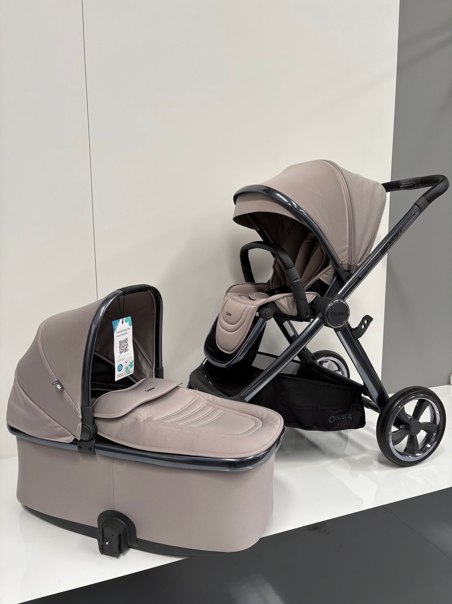 EX DISPLAY Babystyle Oyster4 2-in-1 Travel System - Stone