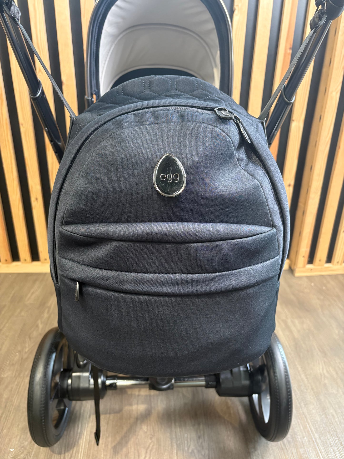 PRE LOVED egg2 Travel System - Cobalt