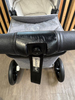 PRE LOVED Bugaboo Fox2 2-in-1 Travel System - Grey Melange
