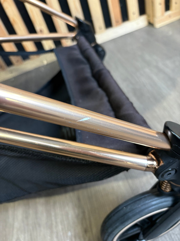 PRE LOVED Cybex Mios Travel System - Simply Flowers Grey